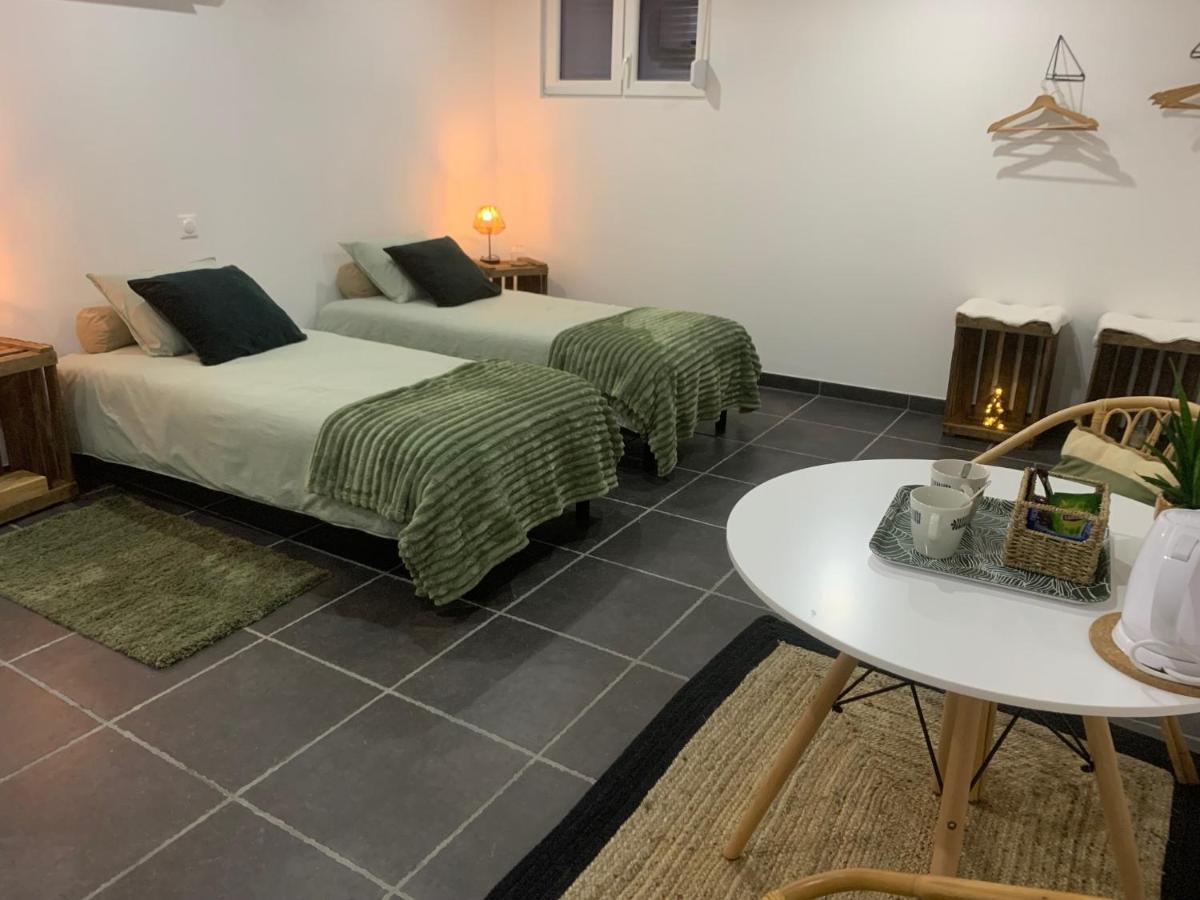 Aux Fines Bulles Gite Et Chambres D Hotes Neuve-Maison Экстерьер фото
